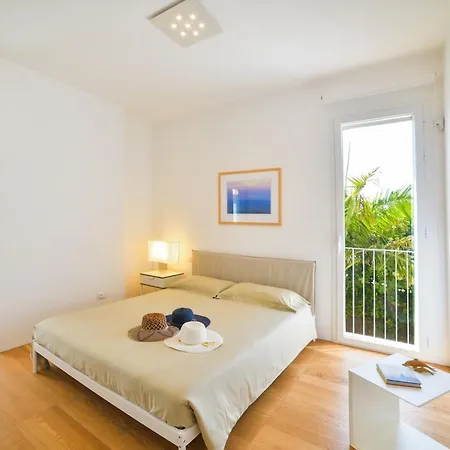 酒店 Ponente - Design House With Private Pool 4*